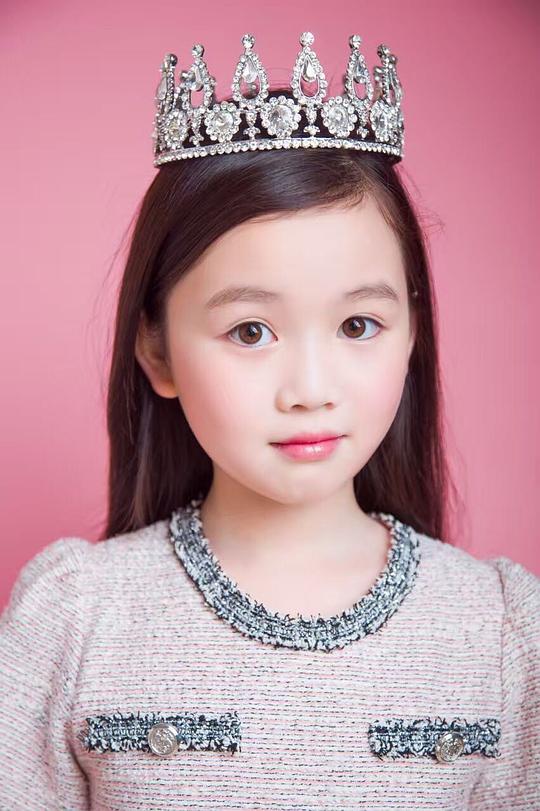 黄林依阳 LinYiYang Huang