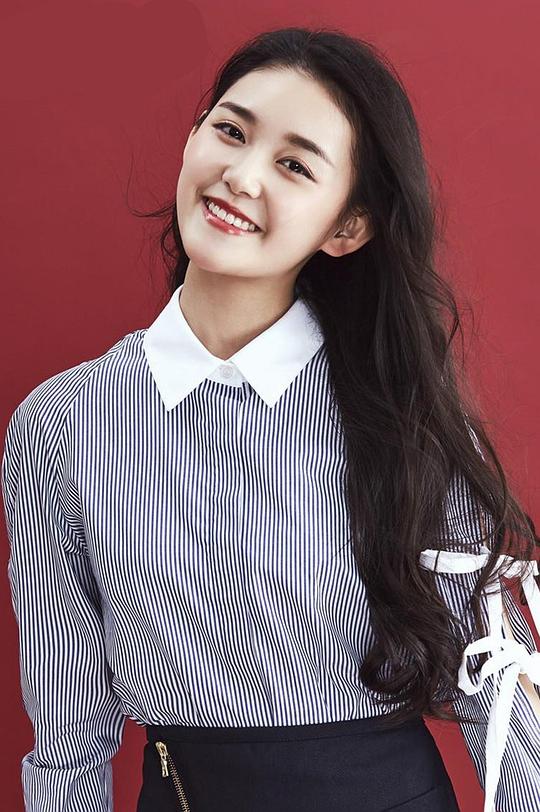 蒋依依 Yiyi Jiang