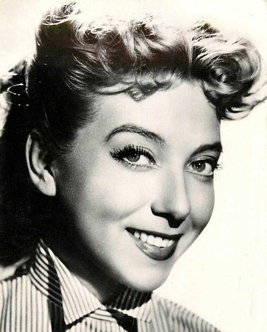 玛尔特·梅卡迪耶 Marthe Mercadier