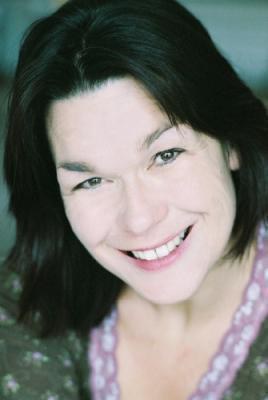 艾曼纽·迪普伊 Emmanuelle Dupuy
