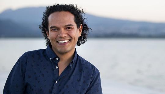 路易斯·奥利瓦 Luis Oliva