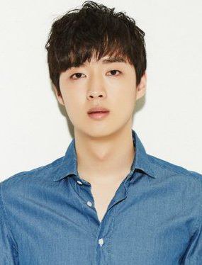 姜英锡 Kang Young-seok