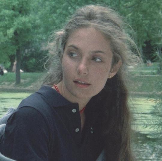 安妮-劳蕾 默里 Anne-Laure Meury