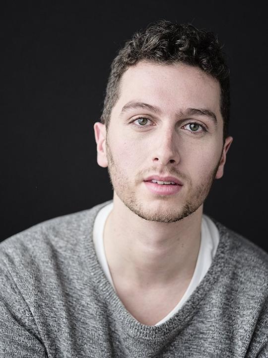 亚当·卡布里奥罗 Adam Capriolo