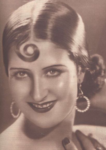 埃斯特雷利塔·卡斯特罗 Estrellita Castro