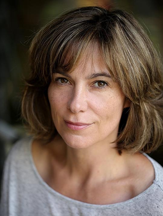 菲奥娜·多尔曼 Fiona Dolman