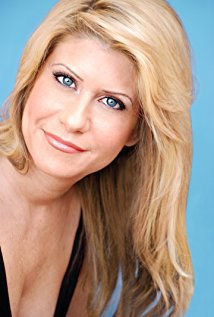 凯特·克雷西达 Kat Cressida