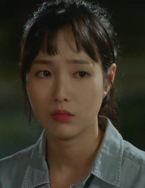 尹珍率 Yoon Jin-sol