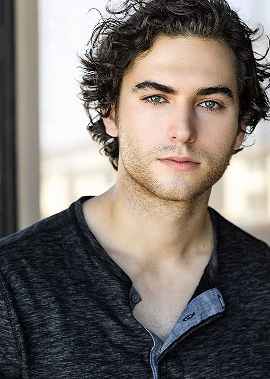 布莱恩·克恩 Blaine Kern III