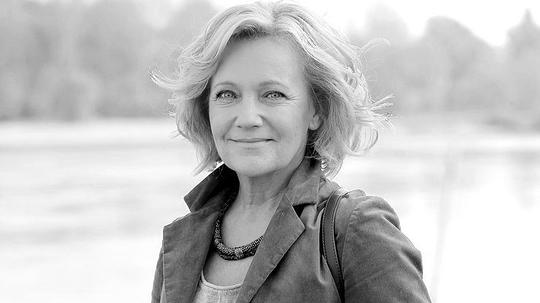 玛利亚·帕库尔尼斯 Maria Pakulnis