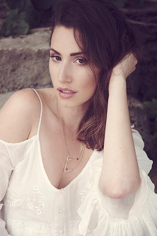 陶妮·韦斯特 Tawny West