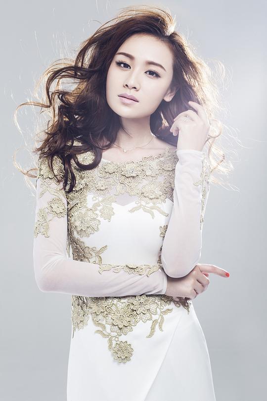 叶一茜 Yiqian Ye