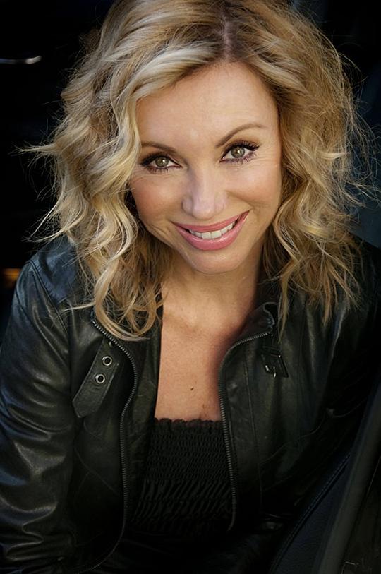 坦尼娅·纽堡尔德 Tanya Newbould