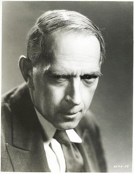 亚瑟·埃尔斯沃斯 Arthur Aylesworth