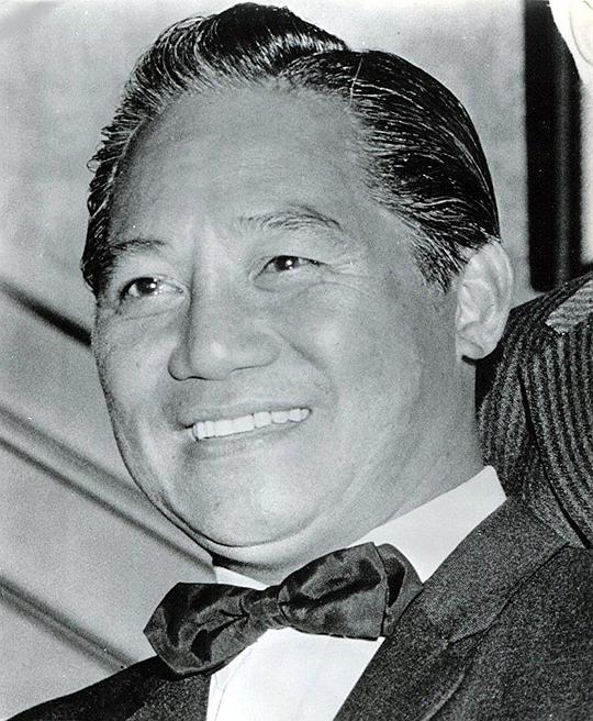 里昂·朗塔克 Leon Lontoc