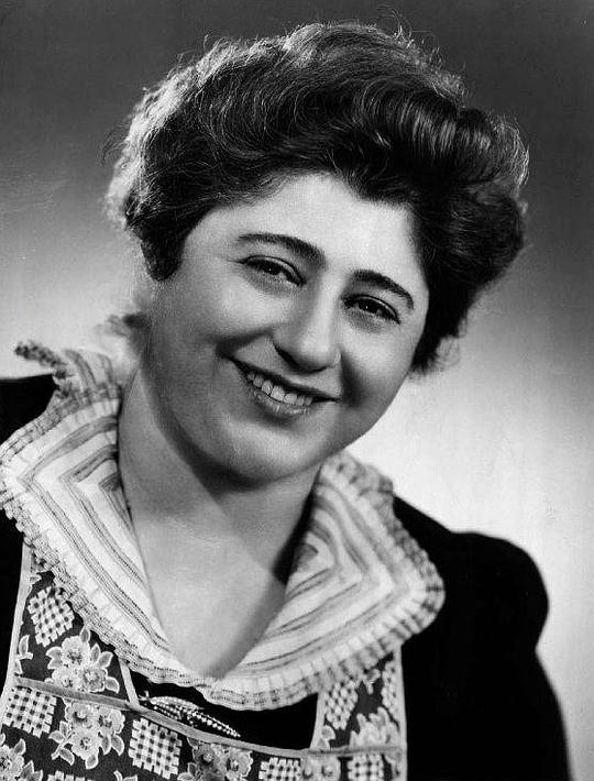 格特鲁德·博格 Gertrude Berg