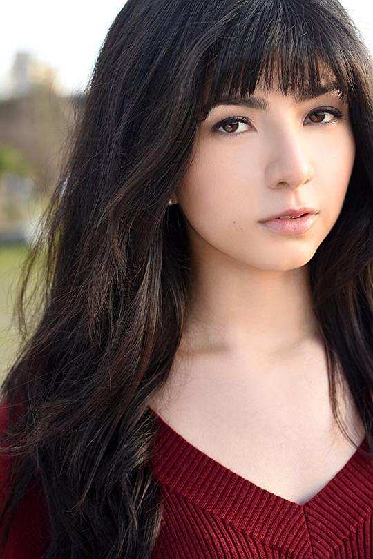 琳赛·纳瓦罗 Lindsay Navarro