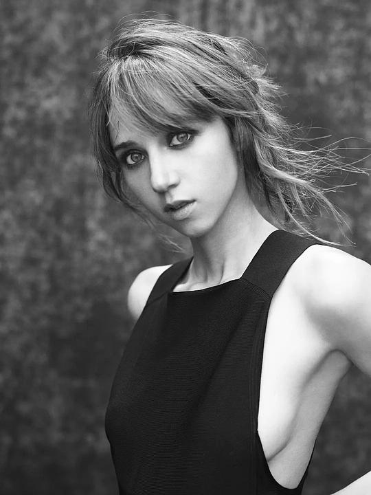 佐伊·卡赞 Zoe Kazan