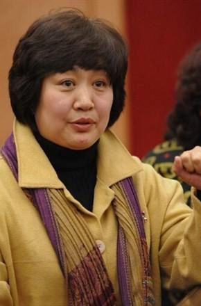 周新霞 Xinxia Zhou