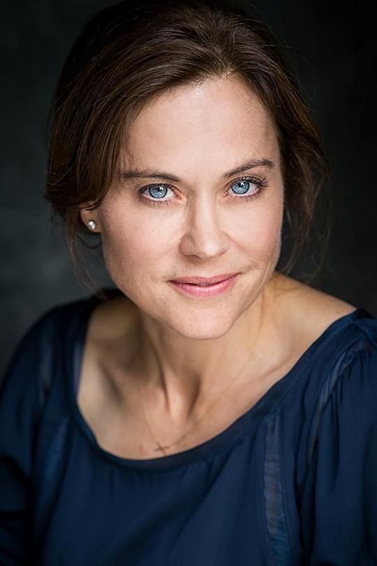 格里尔·罗布森 Greer Robson