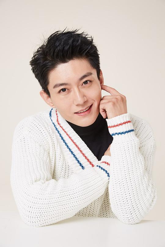 苑航铭 Hangming Yuan