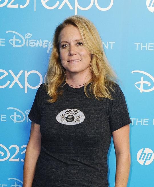 劳伦·麦克穆伦 Lauren MacMullan