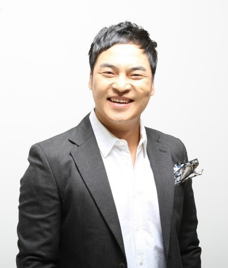 金龙云 Yong-woon Kim