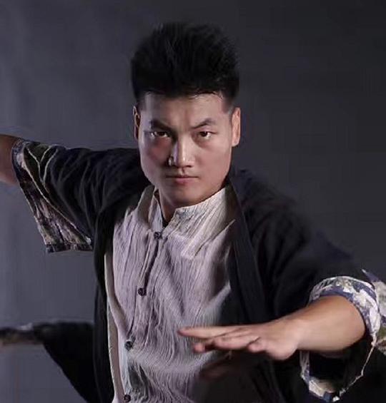 易屹 Nicolas Yi