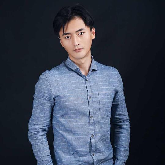 张敬阳 Jingyang Zhang