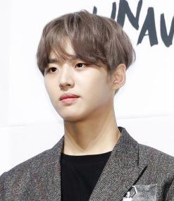 梁洪硕 Yang Hong-seok