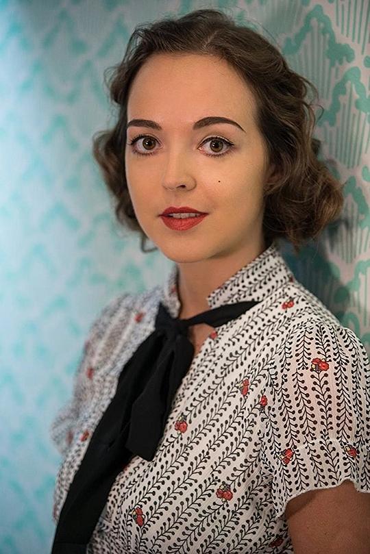 安杰莉克·琼 Angelique Joan