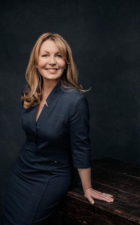 柯丝蒂·杨 Kirsty Young
