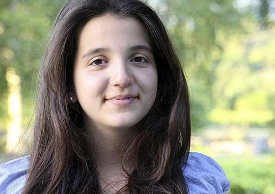 罗哈娜·萨马迪 Roxana Samadi