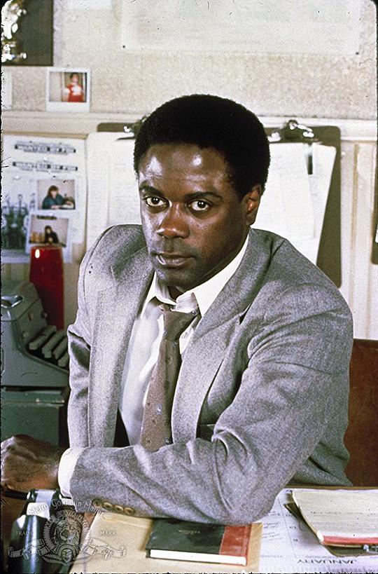 小霍华德·罗林斯 Howard E. Rollins Jr.