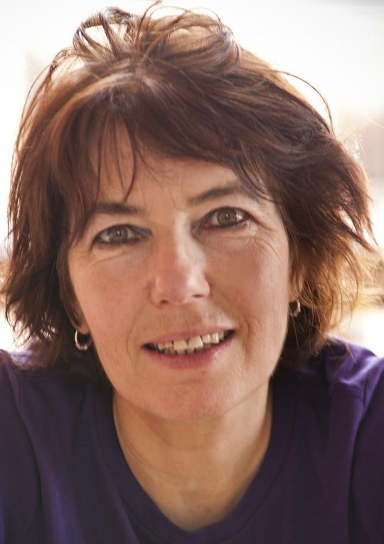 金·隆吉诺托 Kim Longinotto