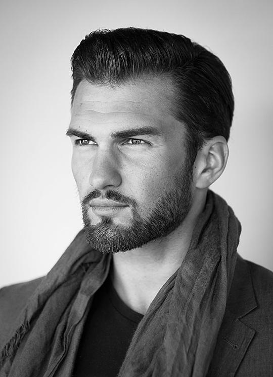 詹姆斯·托拉斯 James Tratas