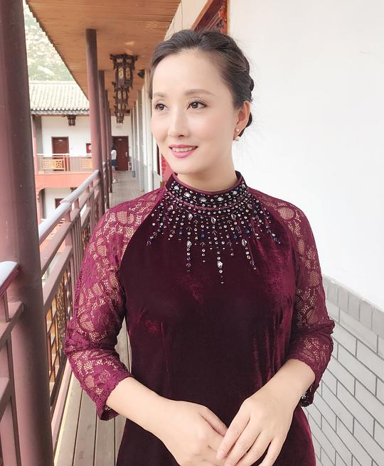 顾婷萱 Tingxuan Gu