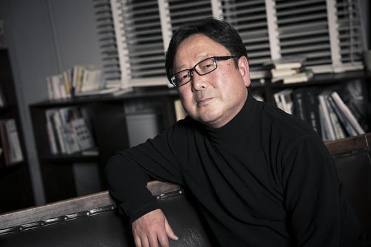 东伸儿 Shinji Azuma