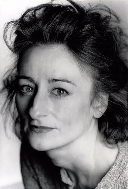 西恩·托马斯 Sian Thomas