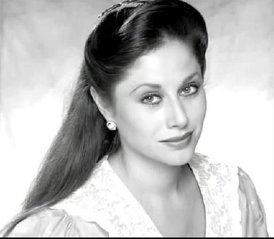 安杰莉卡·阿拉贡 Angélica Aragón