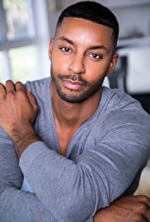 特洛伊·伊恩·霍尔 Troy Ian Hall