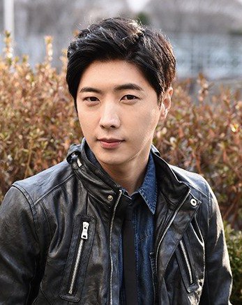 刘章英 Jang-young Yoo