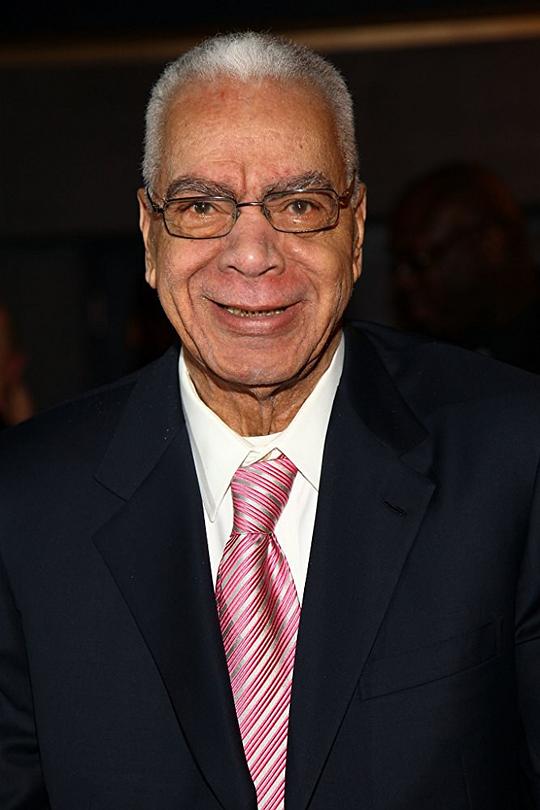 Earle Hyman Earle Hyman