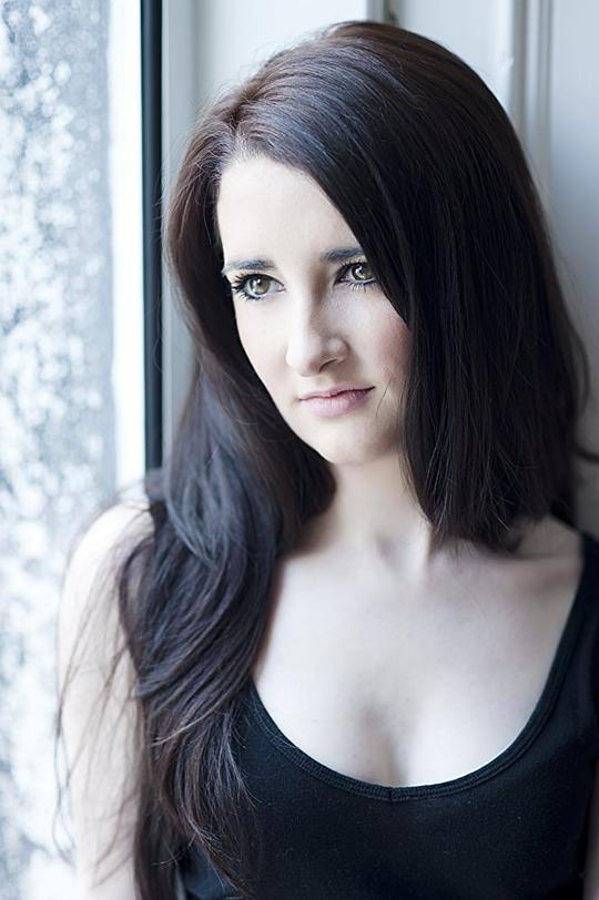 利亚·奥洛克 Leah O'Rourke