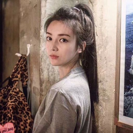 侯晴子梓 Qingzizi Hou