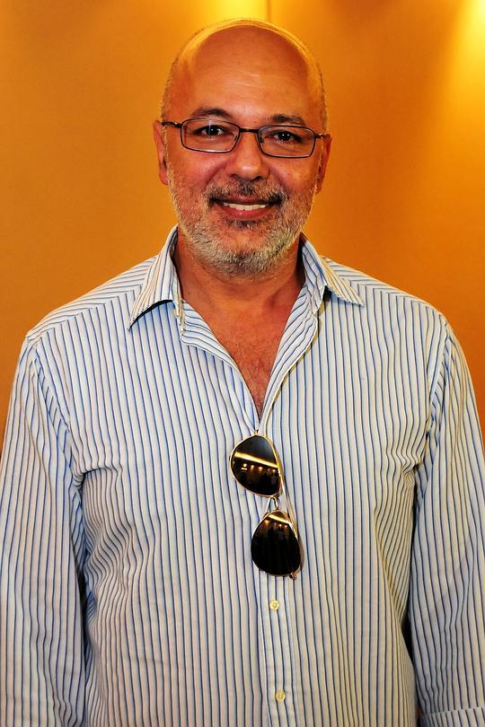 迈克尔·德·梅萨 Michael De Mesa