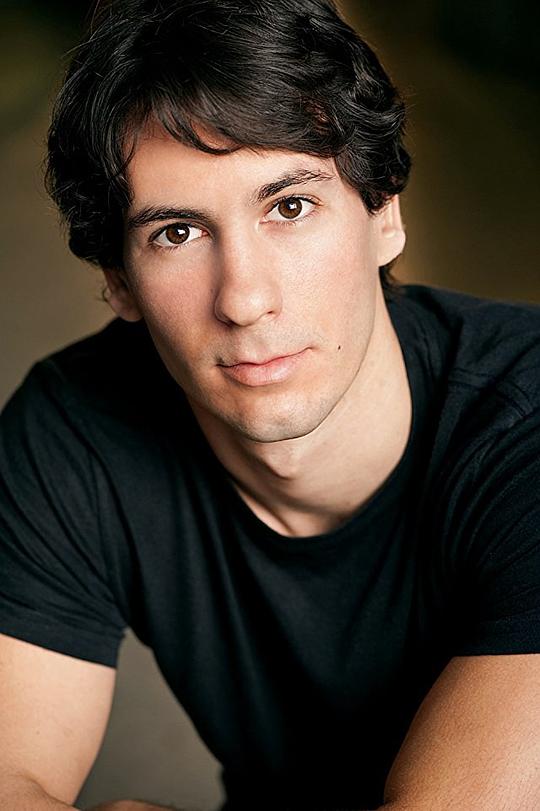 Luke Tarsitano Luke Tarsitano