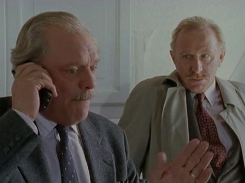 约翰·莱昂斯 John Lyons