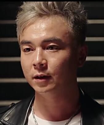 刘鈊至 XInzhi Liu