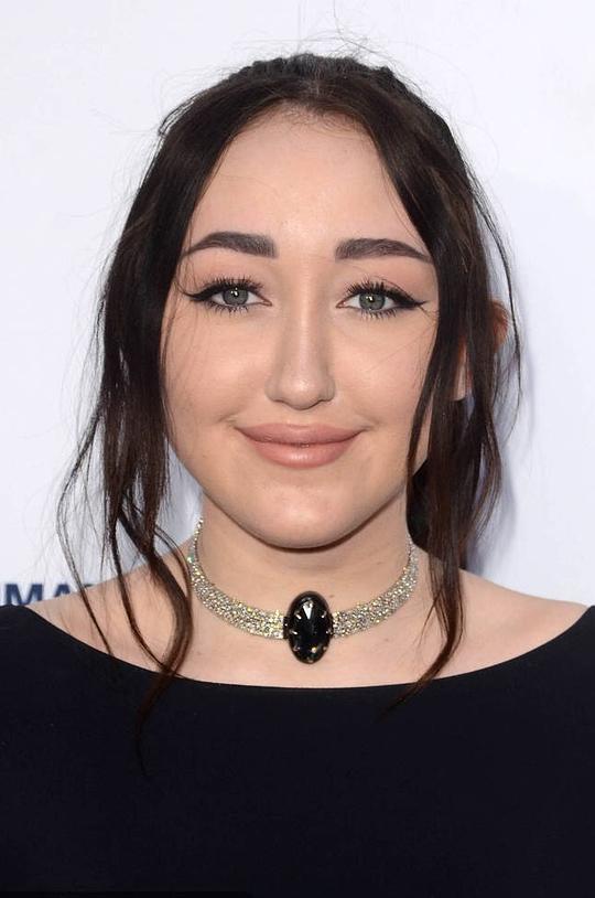 诺雅·琳赛·赛勒斯 Noah Lindsey Cyrus